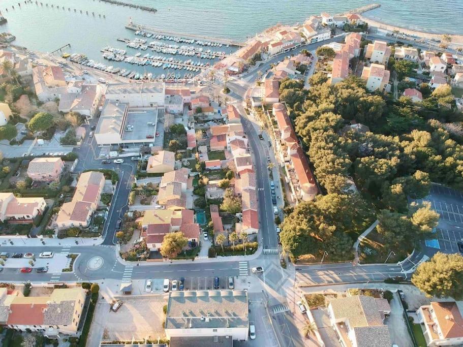 Le Brusc. Design, Parking, Wifi & Double Vue! Διαμέρισμα Six-Fours-les-Plages Εξωτερικό φωτογραφία
